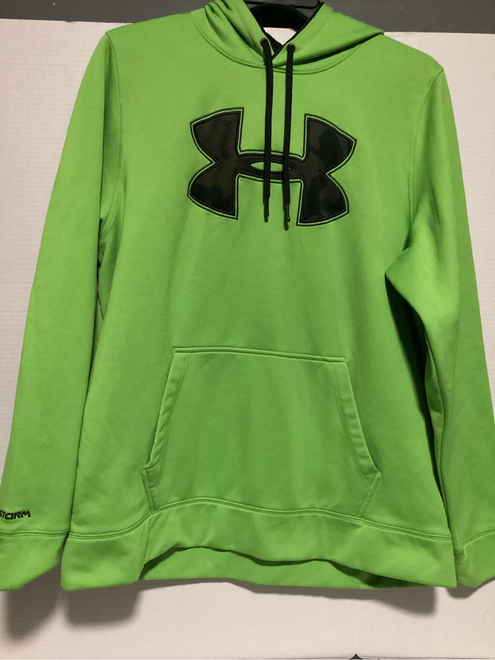 Under Armour Lime Green Hoodie with Black Accents xl